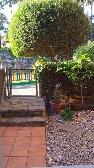 Planta Baja Cerca De La Playa Casares Costa Daire Dış mekan fotoğraf
