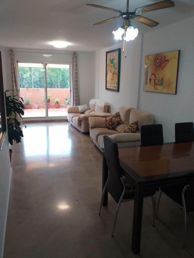 Planta Baja Cerca De La Playa Casares Costa Daire Dış mekan fotoğraf